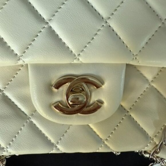 Chanel Cream Caviar Leather Classic Jumbo Double Flap Bag - Picture 3 of 13